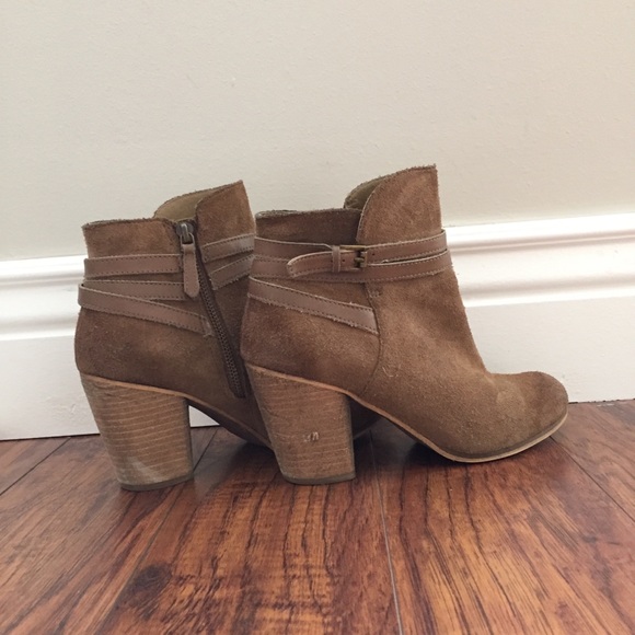 BP Tandem Bootie Khaki Suede 8 - Picture 8 of 8
